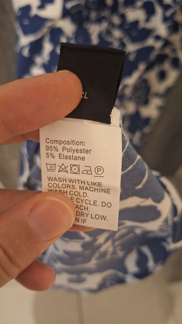 Robe longue fleurie blanche et bleue sans manches - photo numéro 7