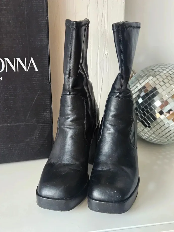 Bottines noir à plate-forme avec talons carré Primadonna taille 39 - photo numéro 2