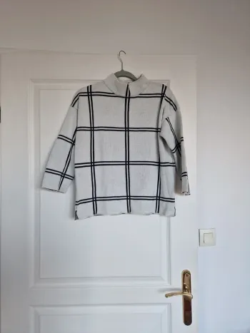 Pull à carreaux