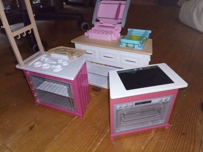Cuisine à modeler de Barbie complète