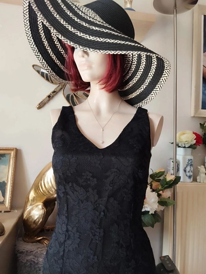 🖤Robe Dentelle Résille Fleurie T32/34 Caroll🖤 - photo numéro 2
