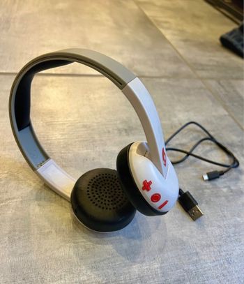 Casque audio sans fils écouteurs Bluetooth Skullcandy