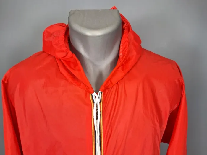 K-Way Vintage Rouge – Made in France – Coupe-vent à capuche (562) - photo numéro 2