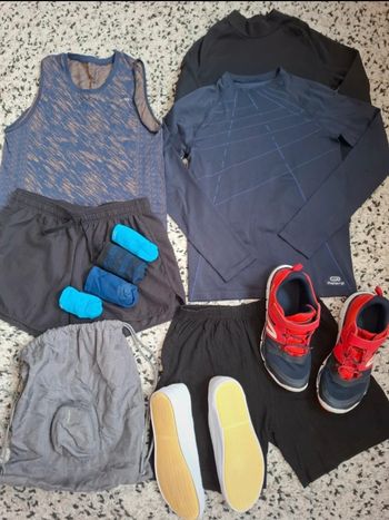 Lot 13 vêtements de sport