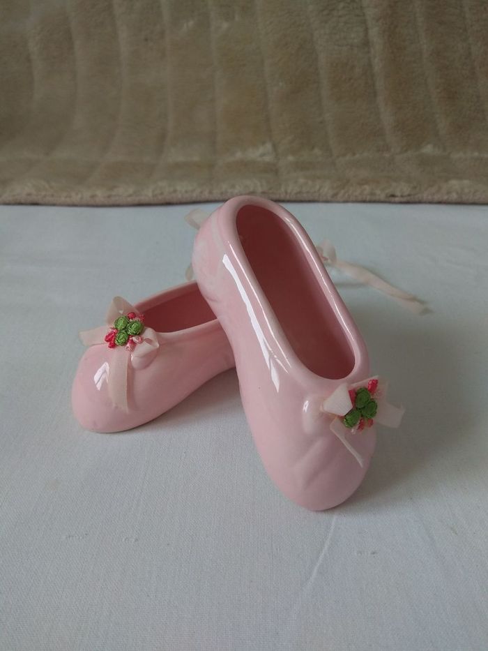6 Chaussons de danse & vide poche fleur en faïence décoration - photo numéro 5