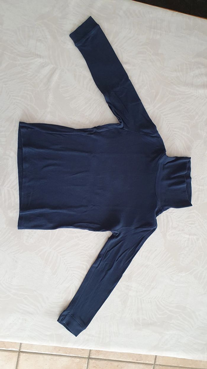 Teeshirt col roulé à manches longues bleu marine 6-7ans