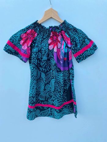 Tunique dans les tons noirs