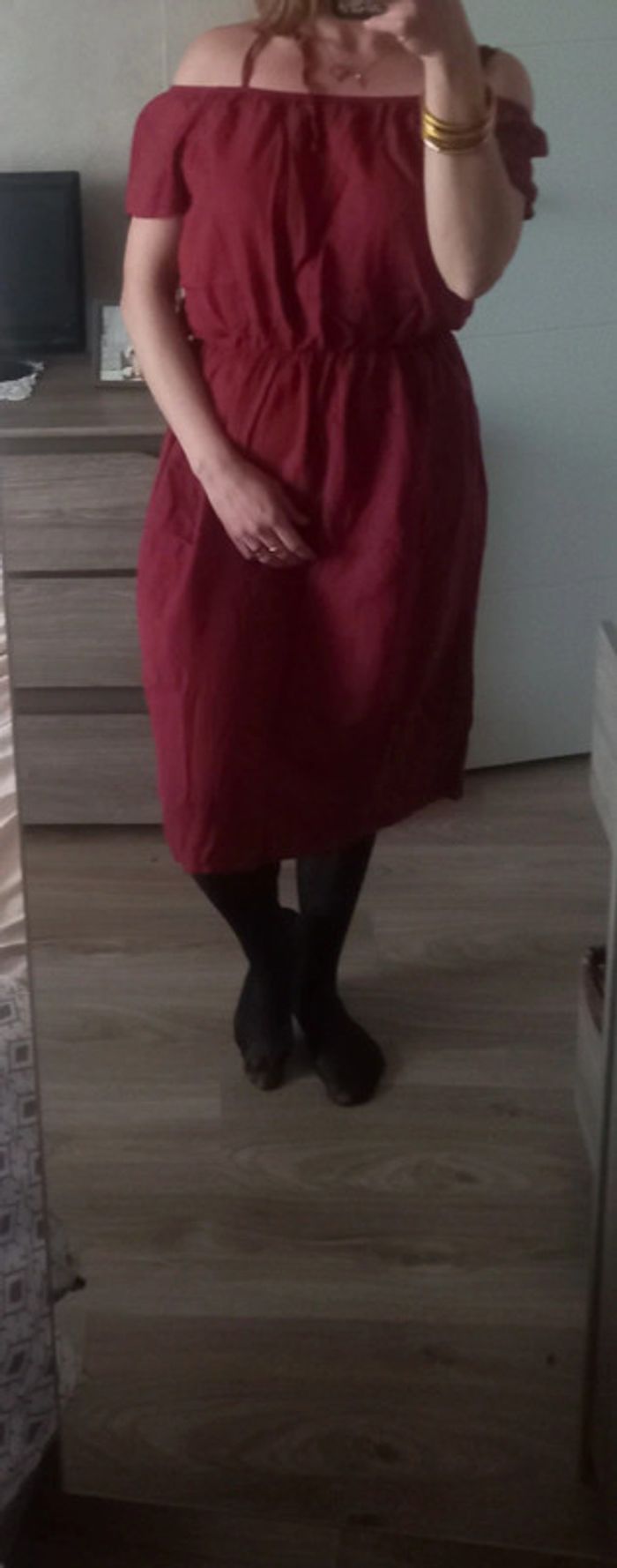 Robe bordeaux - photo numéro 2