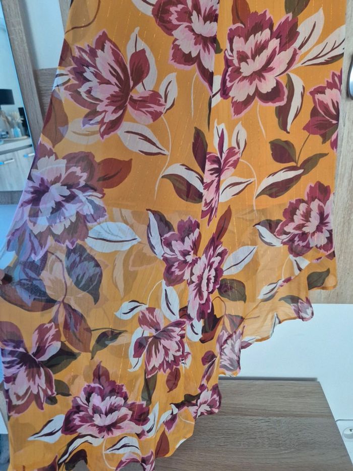 Jupe longue jaune avec fleur taille 36 - photo numéro 3