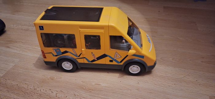Bus scolaire Playmobil - photo numéro 3