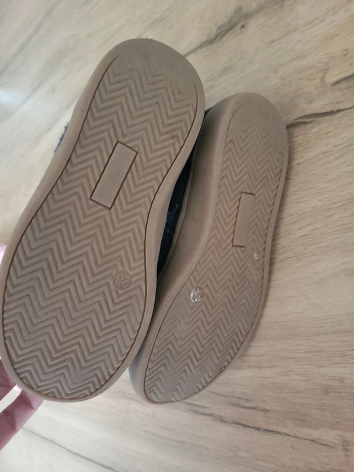 Bottines taille 28 - photo numéro 4