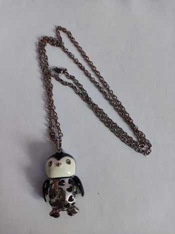 Collier pingouin