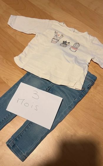 Ensemble jeans et tee shirt