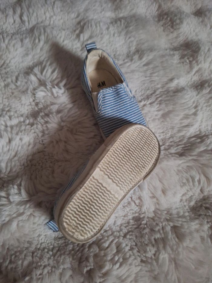 Chaussures bébé H&M 👟 t23 #CHAUGA-005 - photo numéro 2