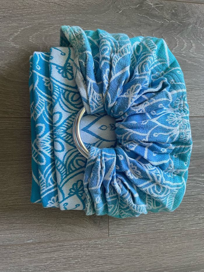 Portage sling ringsling de la marque BeLenka modèle Mandala Bleu - photo numéro 4