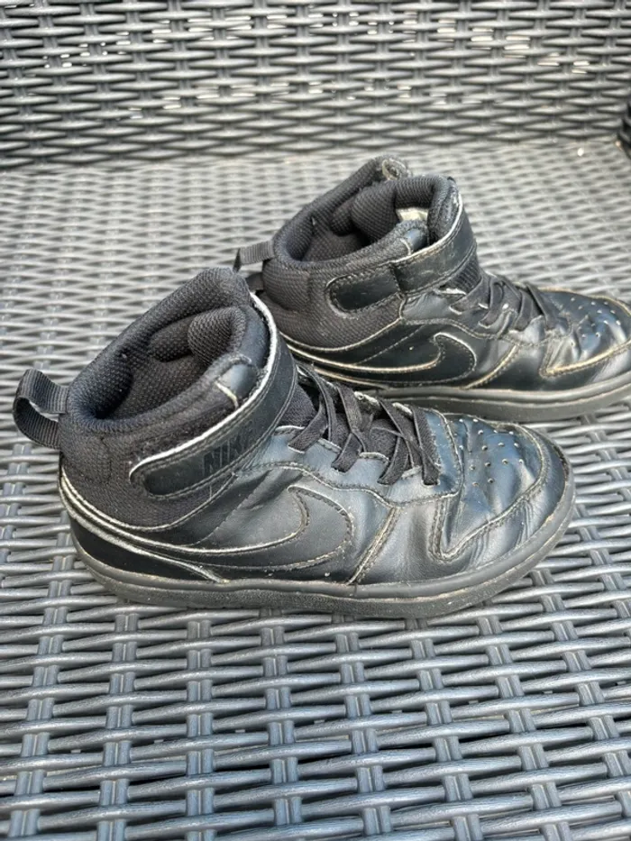 Nike noir montante
