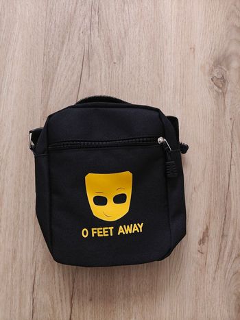 Sacoche pochette Grindr neuve jamais porté homme 