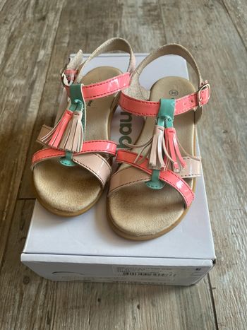 Sandales taille 30