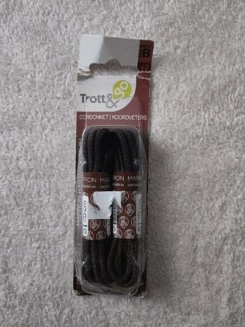 2 paires de lacets cordonnet de couleur marron en 75 cm