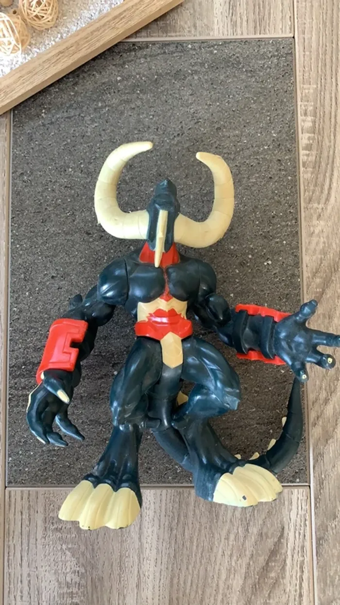 Figurine dinofroz dragon king