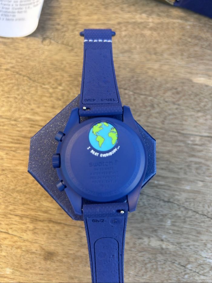 Swatch x Omega Biocéramique Mooswatch Mission to Earthphase Moonshine Snoopy Gold PopCorn - photo numéro 5