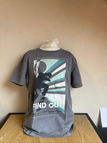 T-shirt garçon taille 146/152