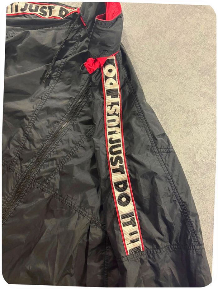 Veste zip Nike imperméable Vintage y2k noir et rouge Taille S - photo numéro 4
