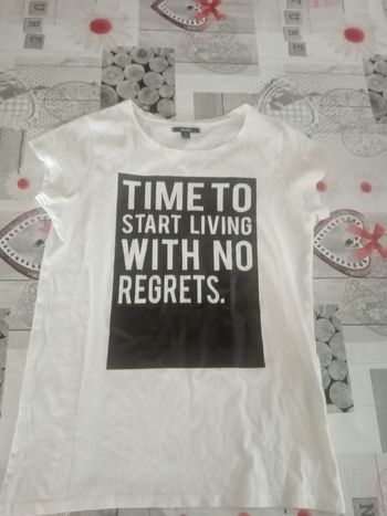 Tee-shirt taille 14ans kiabi