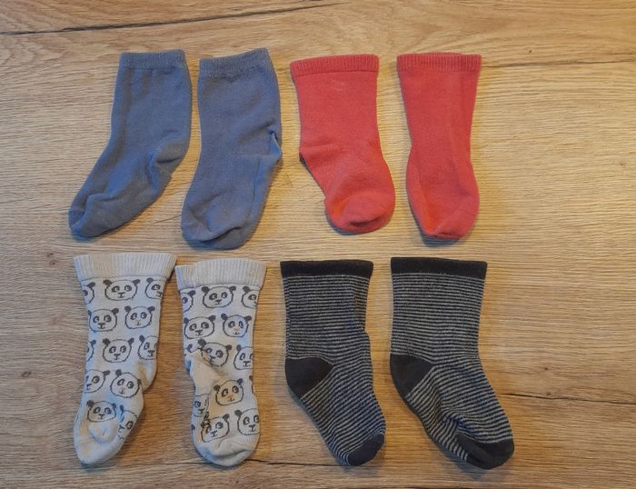 Lot de 4 paires de chaussettes 21-23