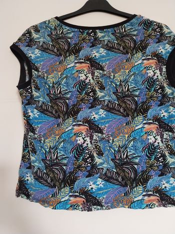 T shirt motifs tropicaux