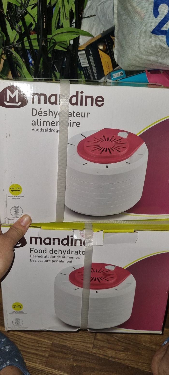 Deux deshydrateur alimentaire - photo numéro 6