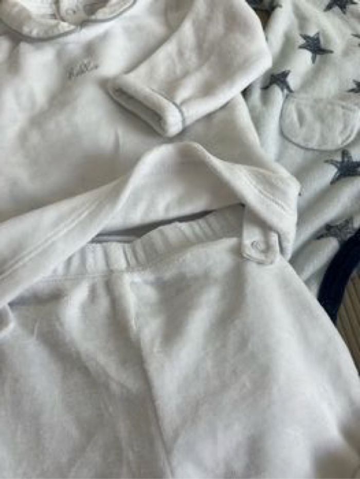 Lot pyjamas - photo numéro 3