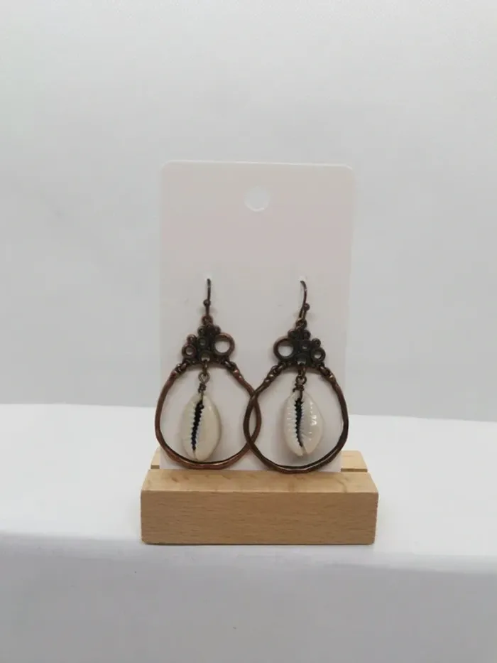 Boucles d'oreilles coquillage et alliage vieilli - photo numéro 2