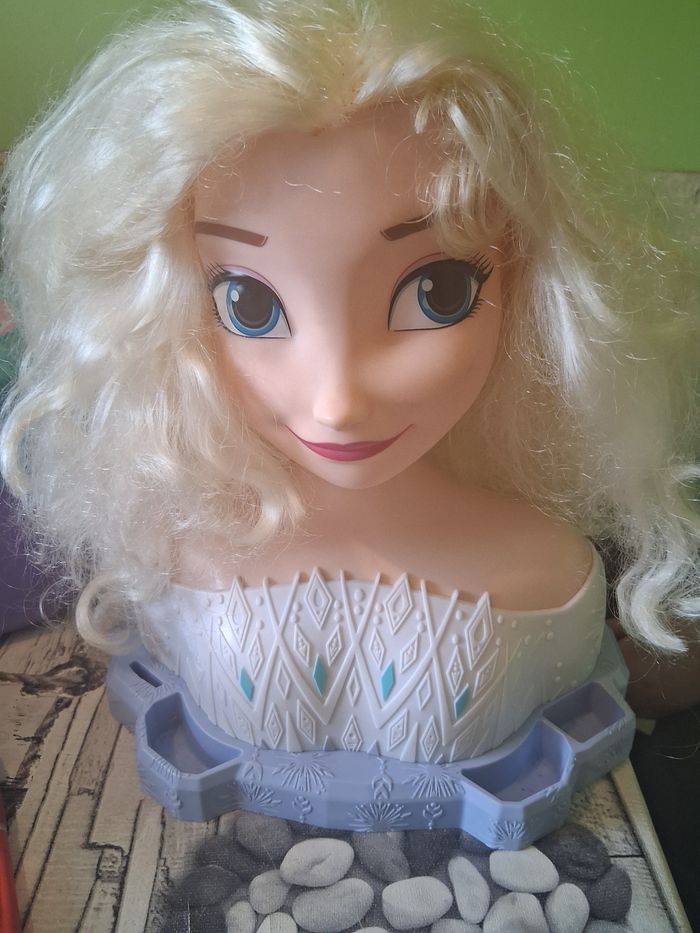 Tete à coiffer elsa
