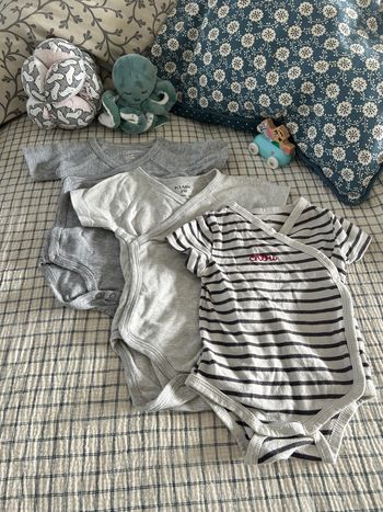 Lot de 3 bodies manches courtes