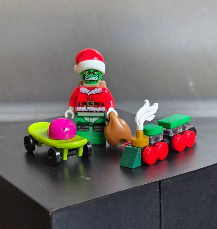 Figurine lego the grinch pack2