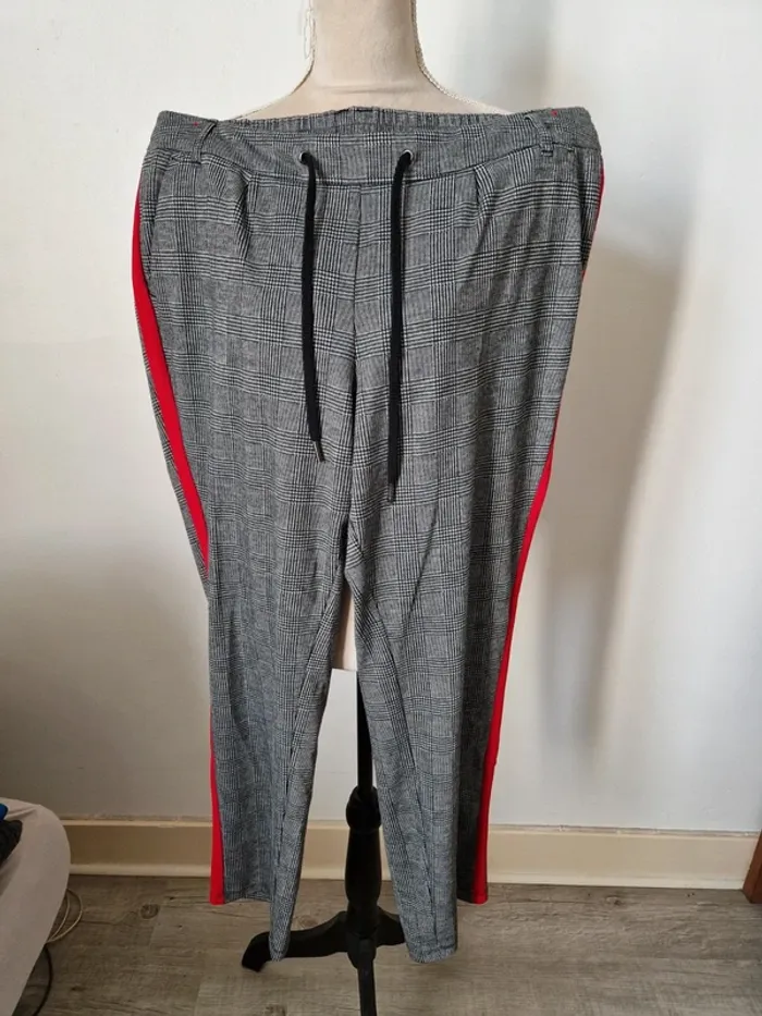 Pantalon jogging s oliver a carreaux prince de galle taille 46