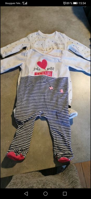 Lot 2 pyjamas