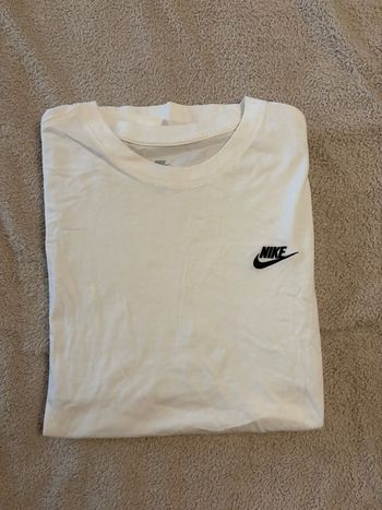 Tee-shirts Nike L