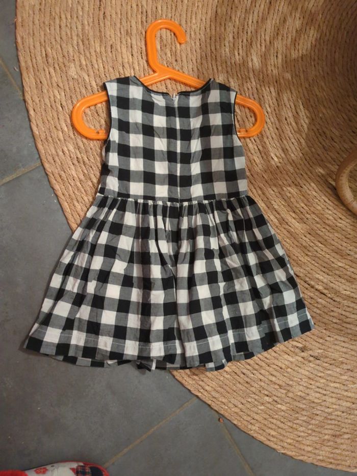 Robe 3 ans - photo numéro 2