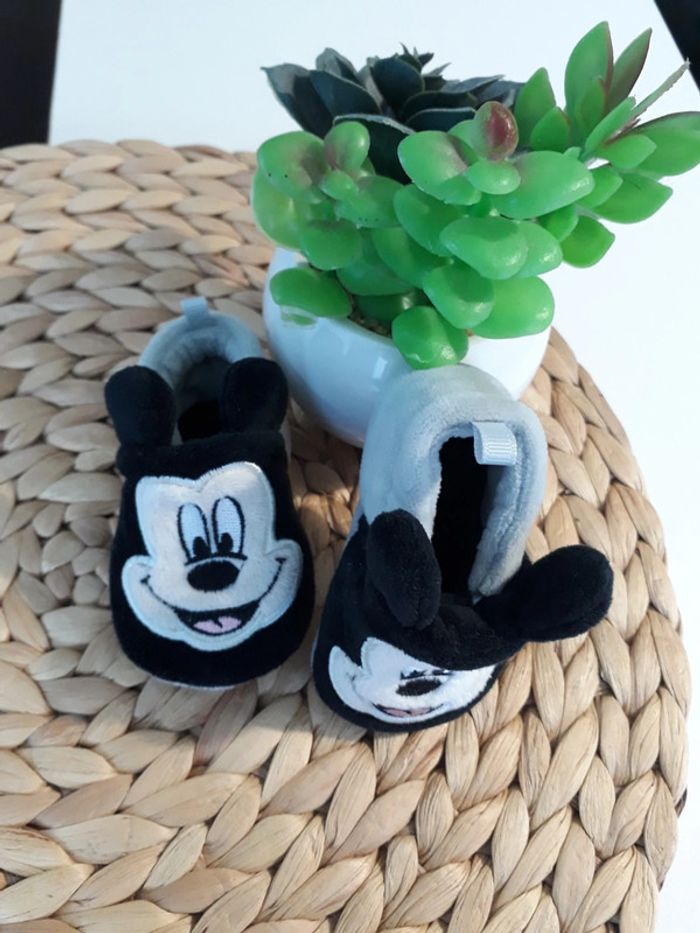 Chausson Disney bébé Mickey Taille 15🌿🐶 - photo numéro 6