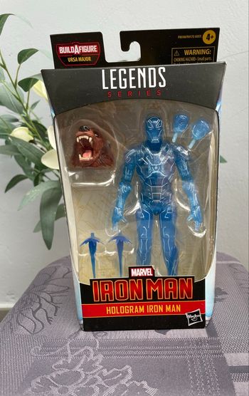 Figurine iron man