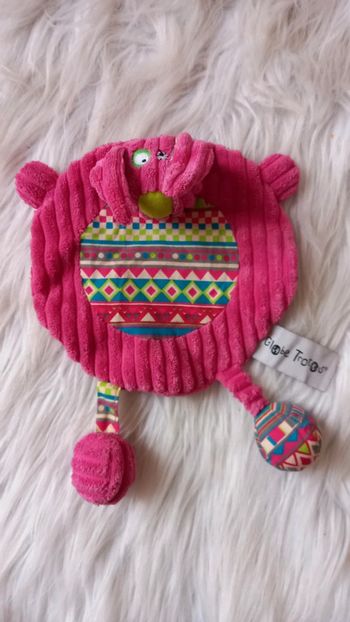 Doudou plat Lapin rose - tissu multicolores- Globe Trotoys