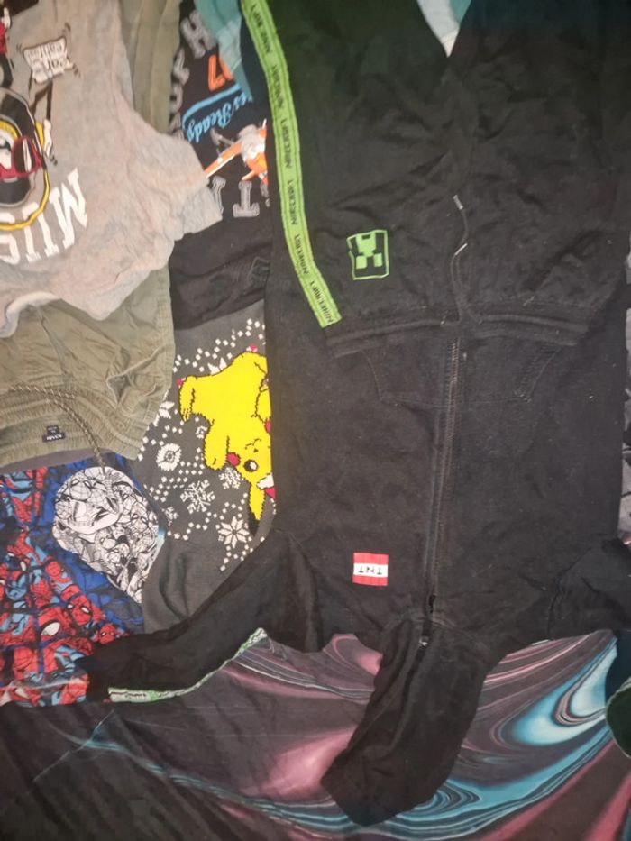 Lot de vêtements 10 ans - photo numéro 4