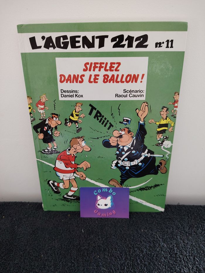 L'agent 212, sifflez dans le ballon