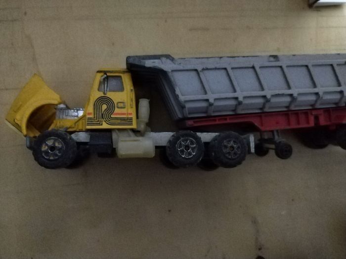 Camion benne Vintage 80 - photo numéro 3