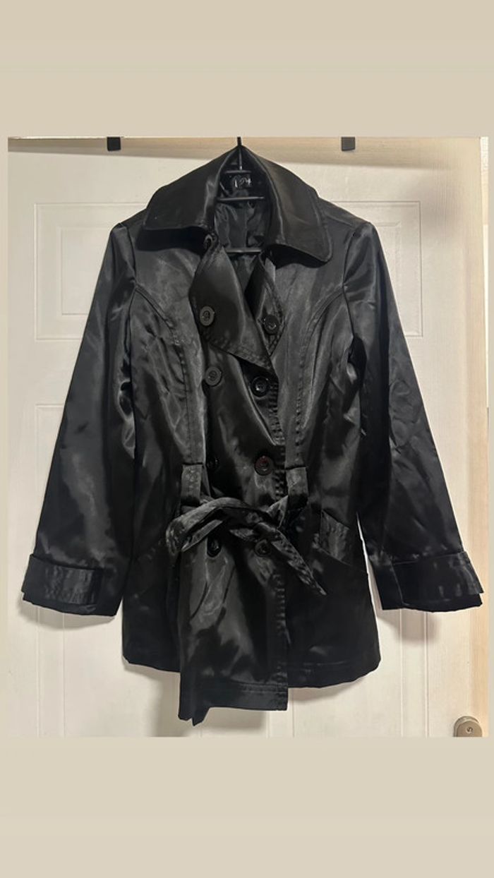 Trench Court Satinée Noir Taille L Jamais Porté