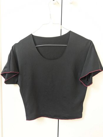 Crop top manches courtes taille M 38 neuf