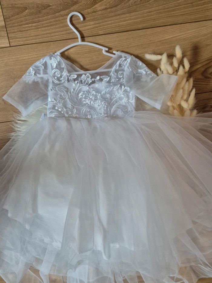 🤍 Sublime robe de cérémonie avec traine blanche 9 mois - photo numéro 3