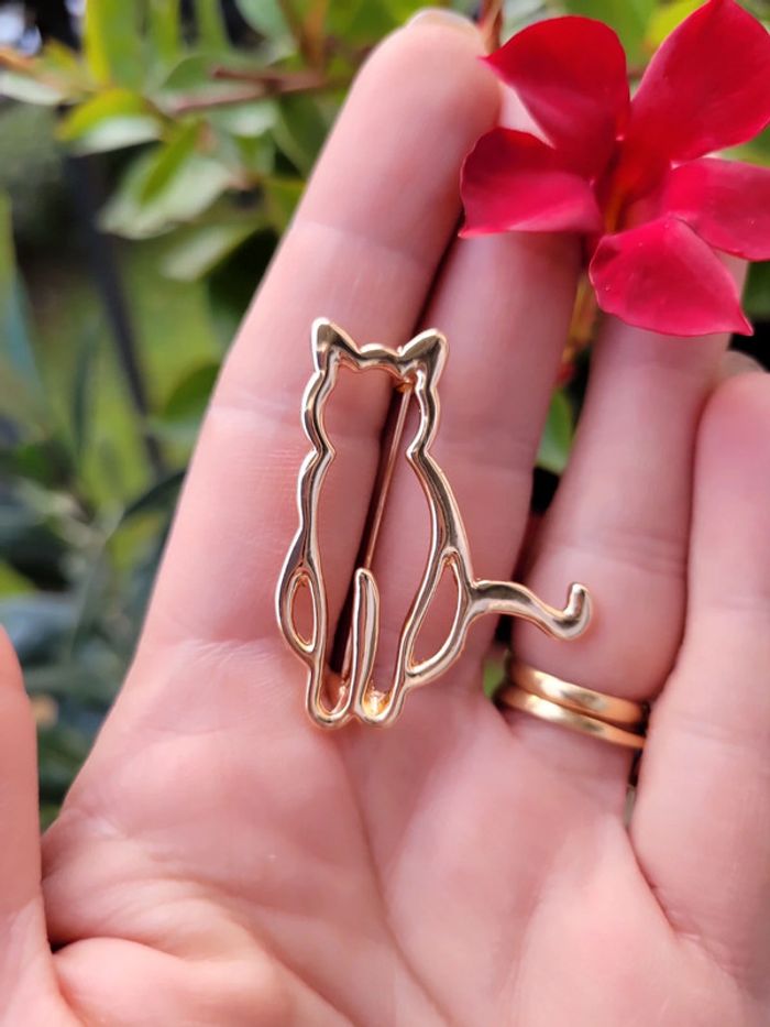 Broche chat 🐱 acier doré - photo numéro 5